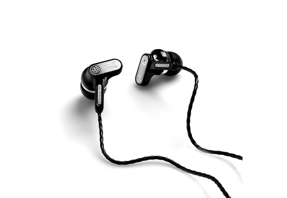 Сравнение характера звучания наушников Brainwavz верхнего ценового диапазона (М2, М3, М4, B2)
